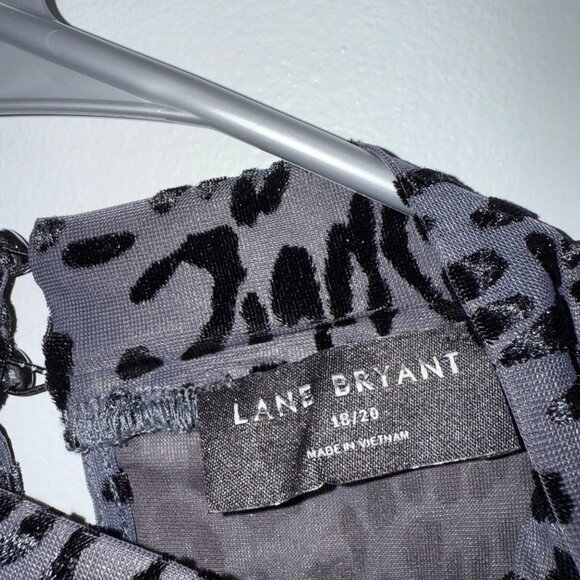 Lane Bryant Grey/Black Leopard Print Long Sleeve Blouse 18/20 Nylon/Polyester/Sp - Picture 4 of 6